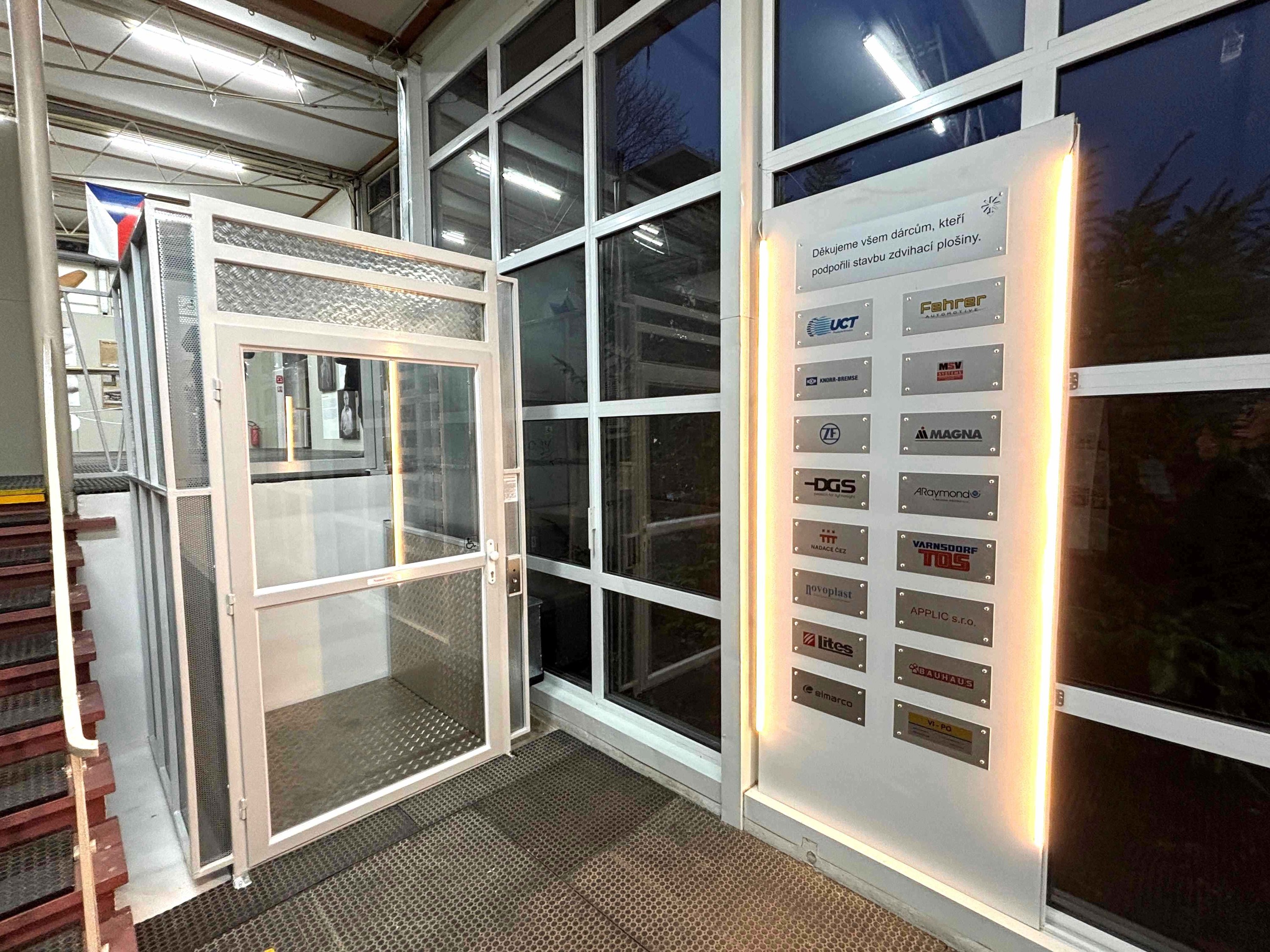 Zdvihací plošina pro TM Liberec