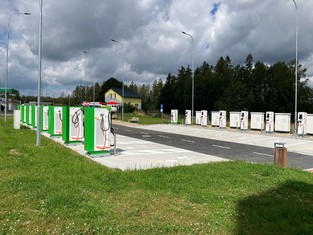 Největší ultrarychlý dobíjecí hub České republiky, 96. km D1, Mikulášov