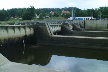 Kořensko s dvěma soustrojími a celkovým výkonem 3,8 MW leží u Jaderné elektrárny Temelín a zpracovává přirozený průtok Vltavy pod soutokem s Lužnicí.